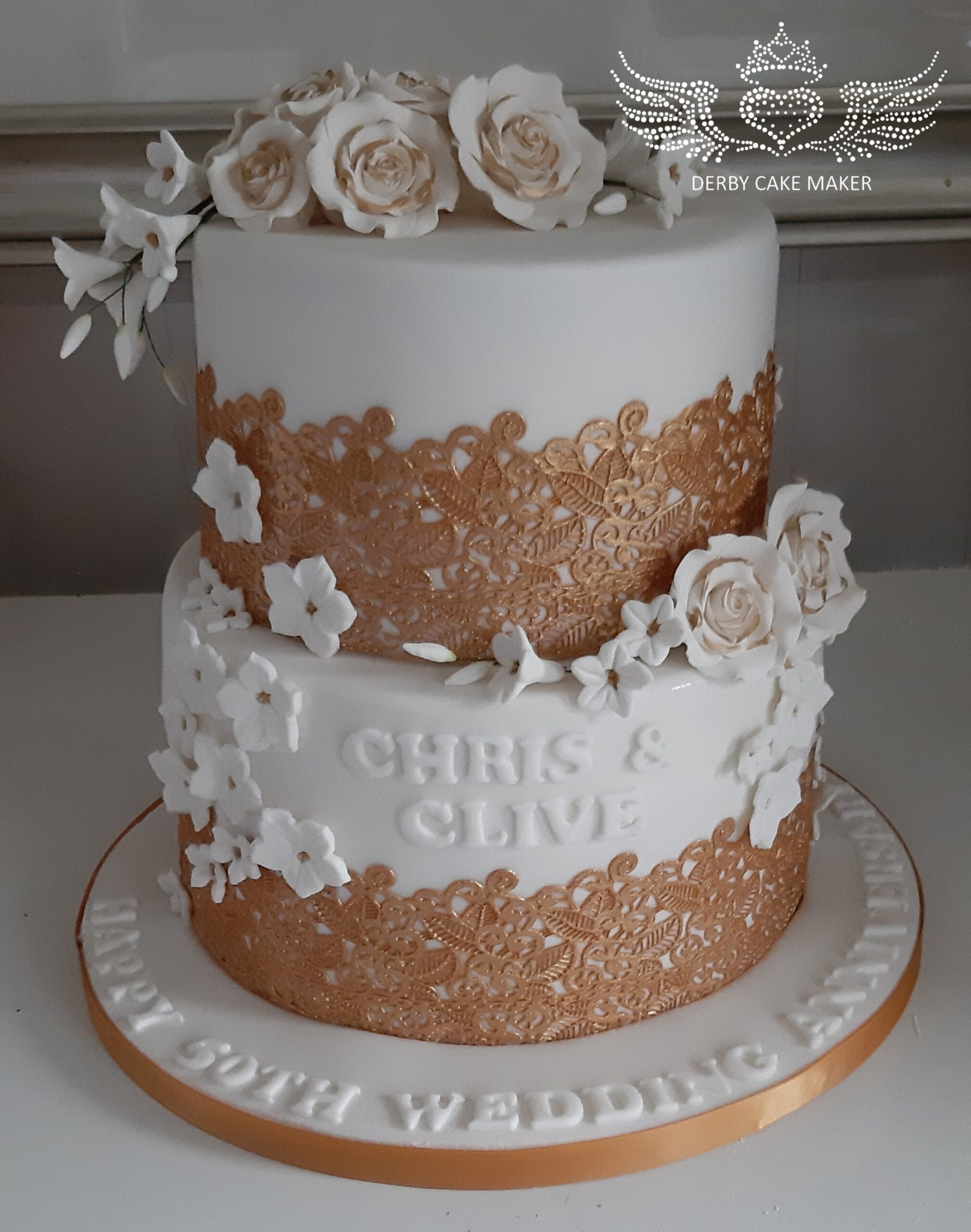 golden wedding anniversary cake